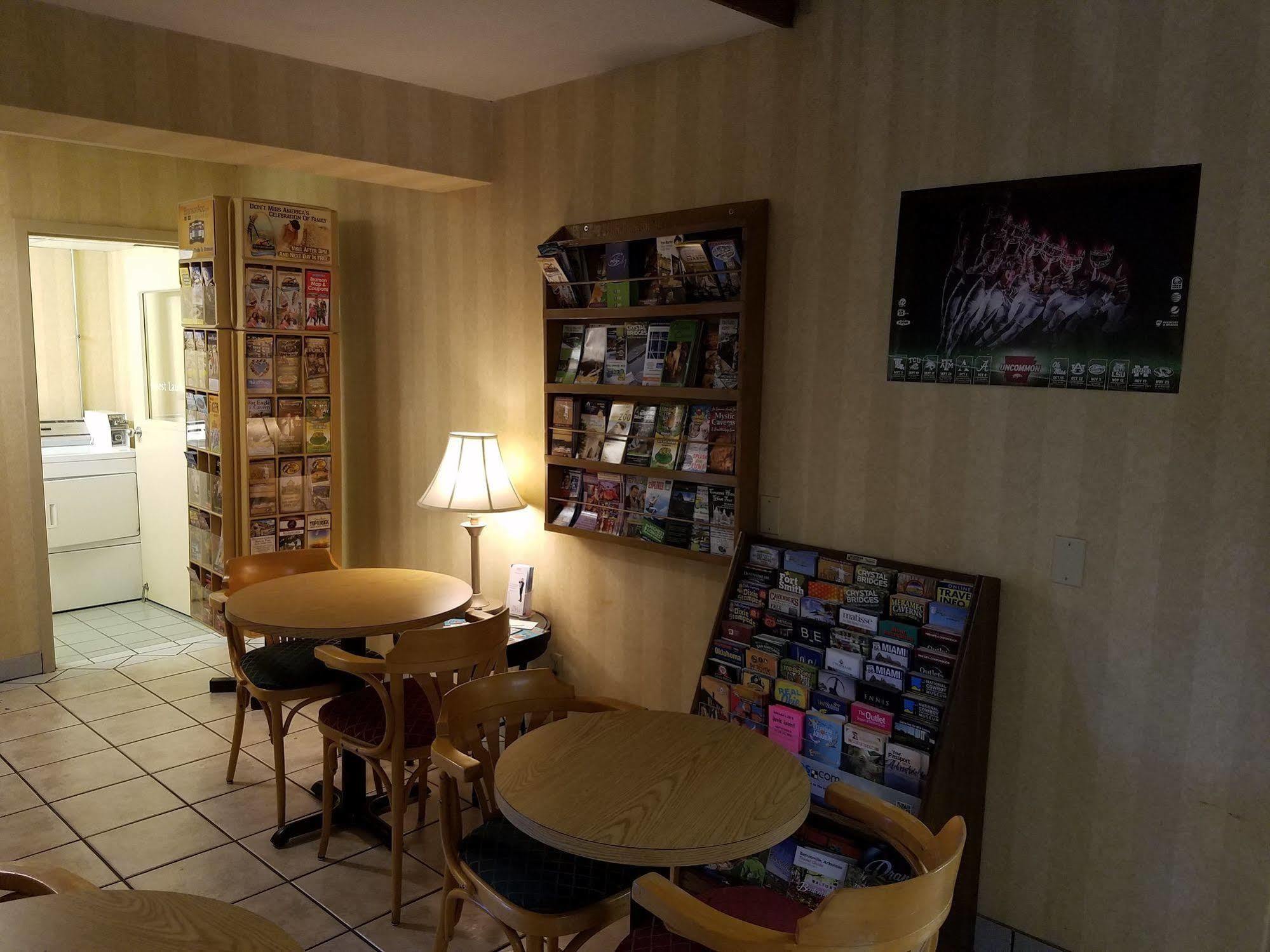 Super 8 By Wyndham Motel