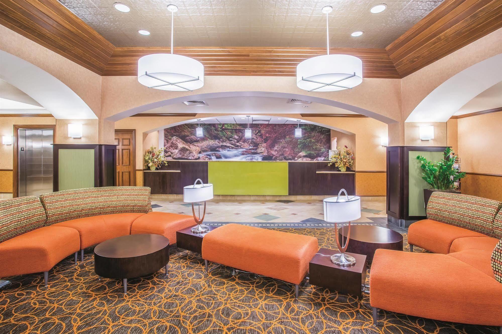 La Quinta By Wyndham Bentonville