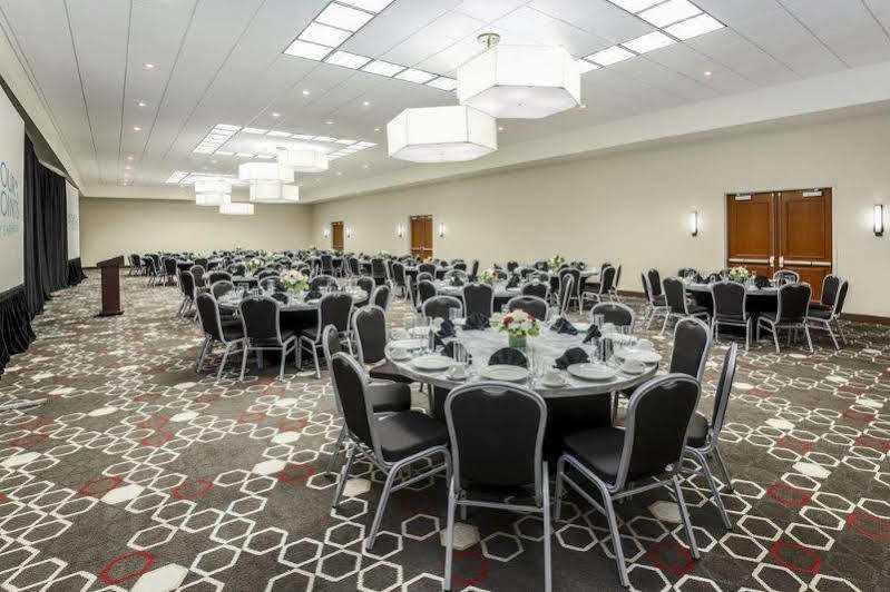 Hotel Clarion & Conference Center 3*