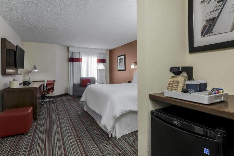 Hotel Clarion & Conference Center