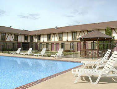 Motel Super 8 By Wyndham 2*