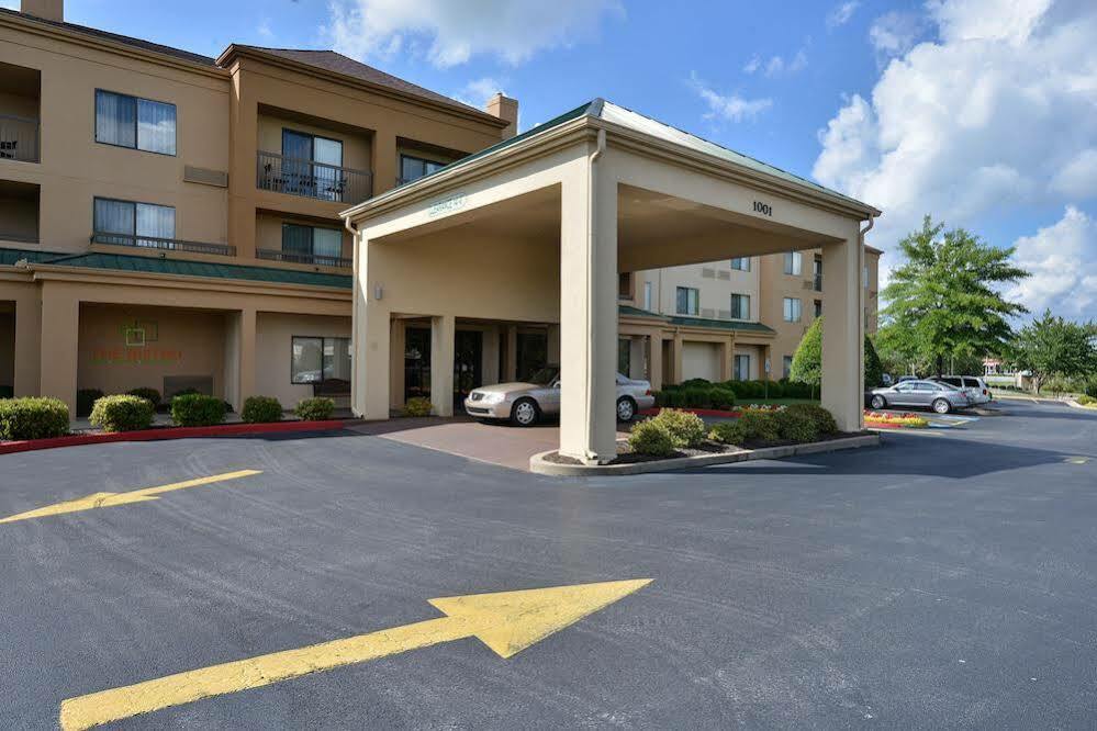 Courtyard By Marriott Hotel 3*