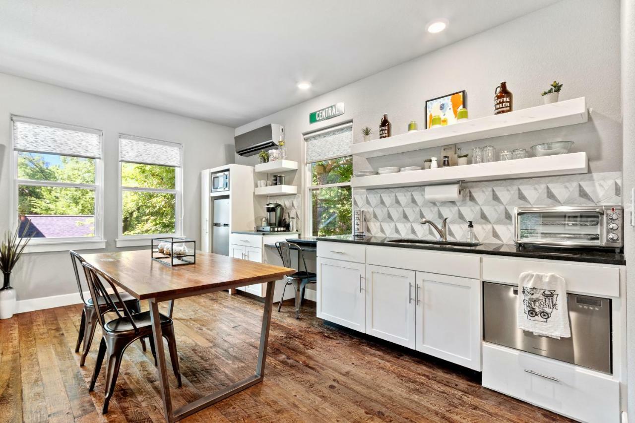 A On Avenue Apartment *