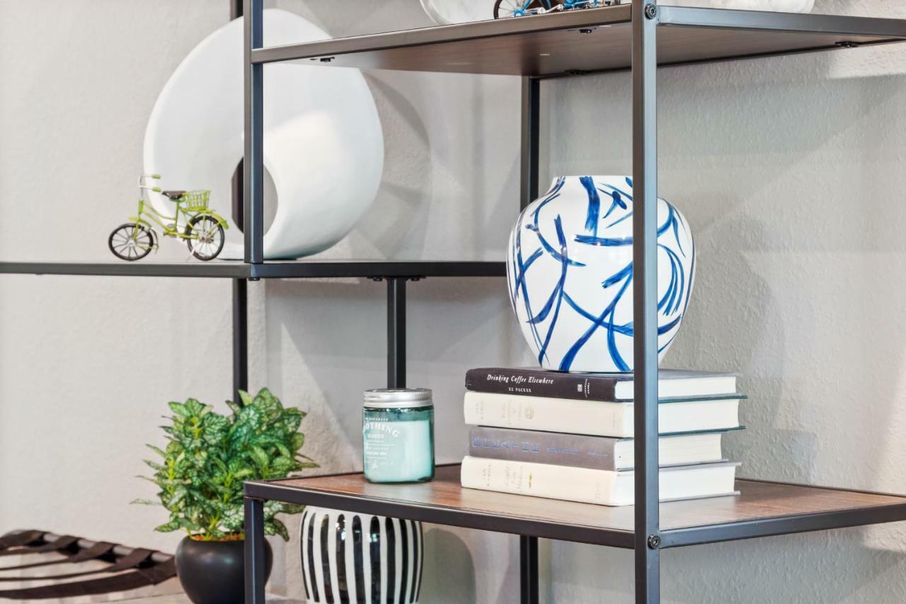 A On Avenue Apartment Bentonville