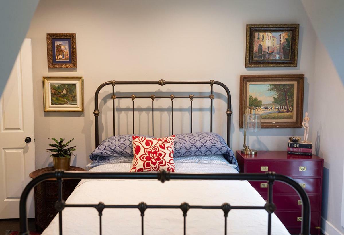 The Henry Carriage House