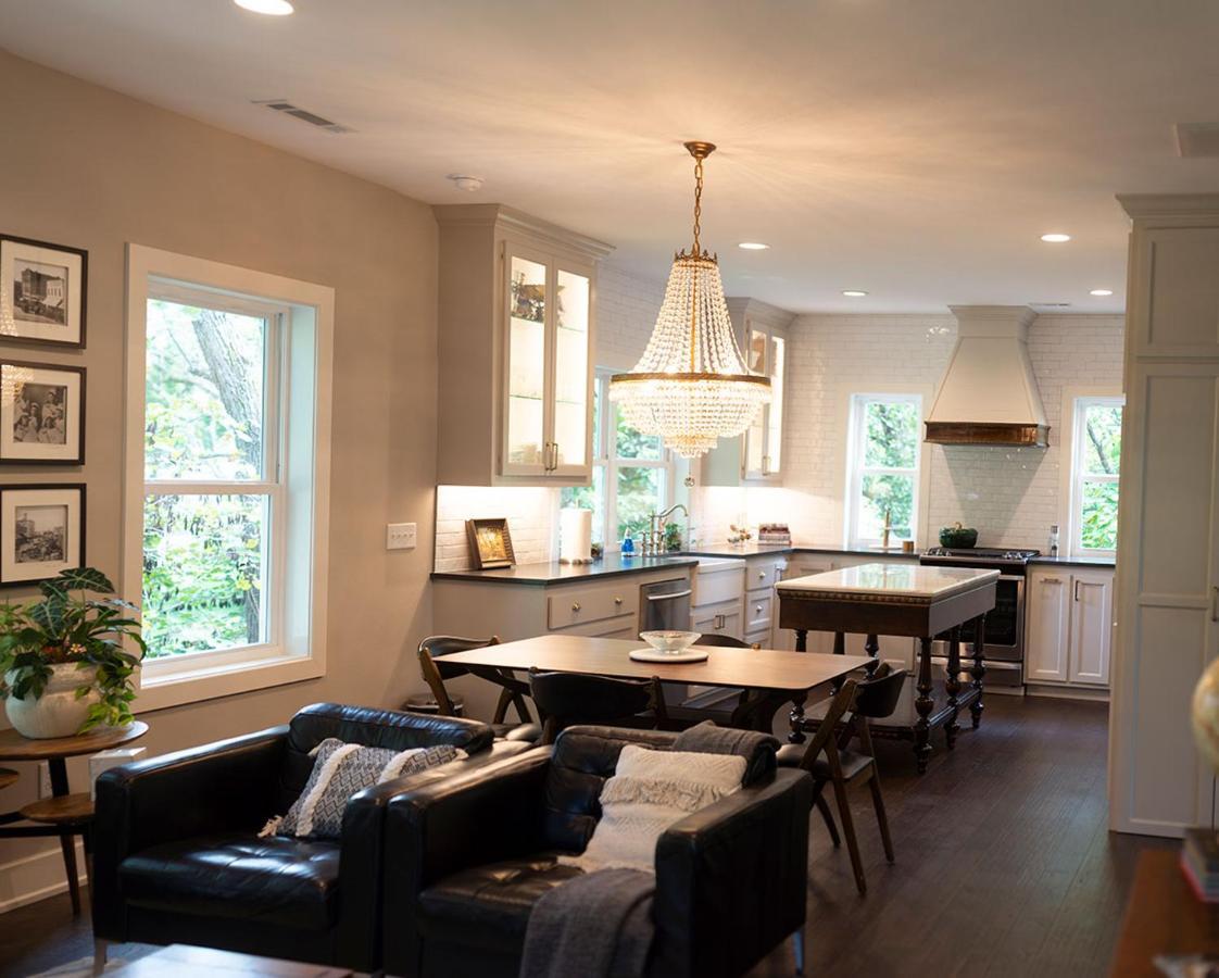 The Henry Carriage House Apartment
