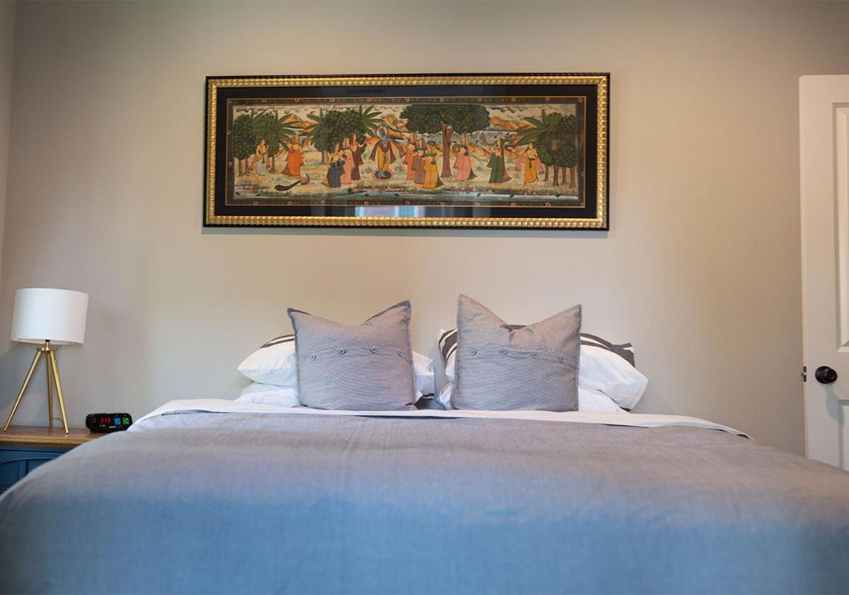 The Henry Carriage House Apartment