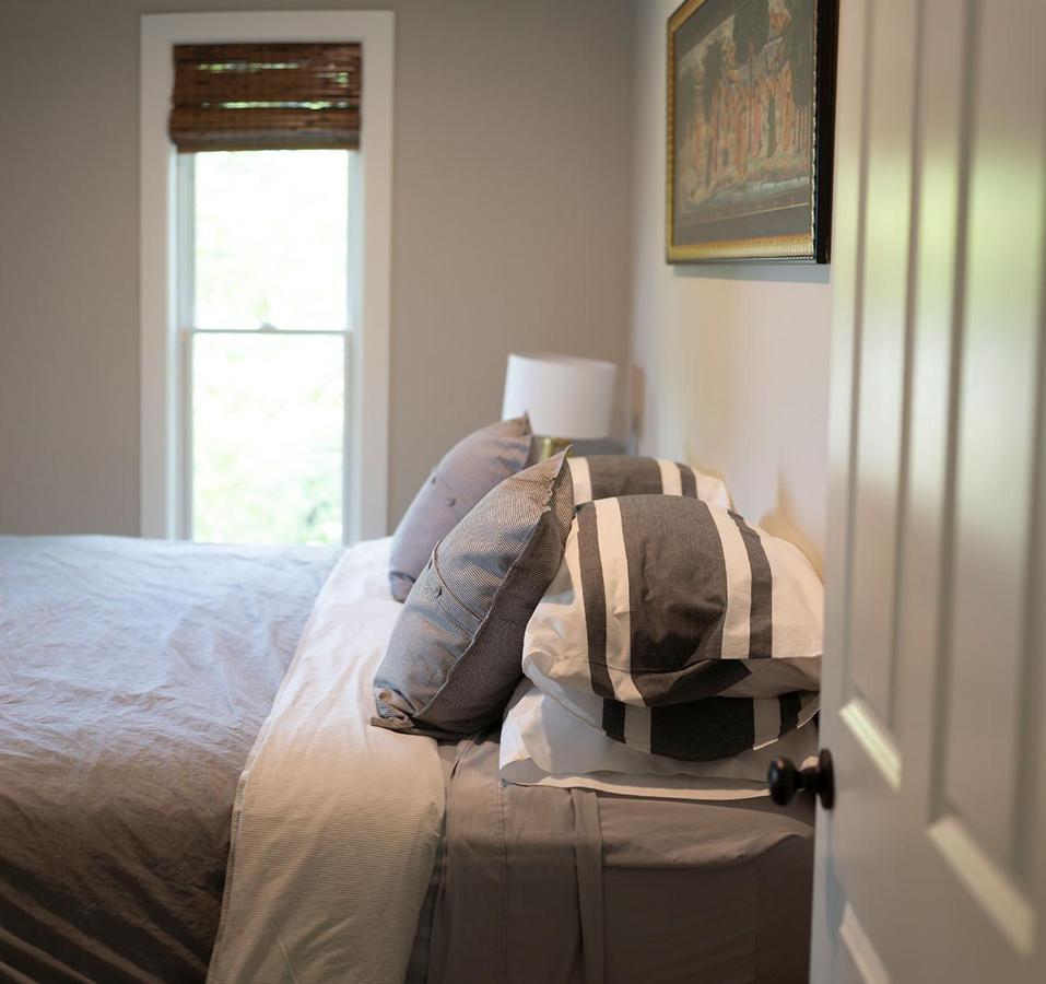 The Henry Carriage House Apartment Bentonville