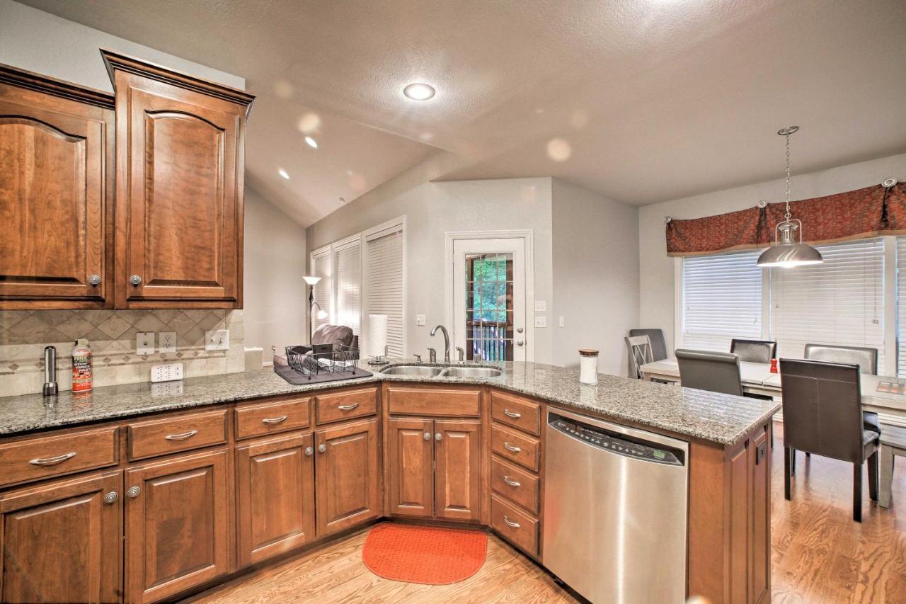 With Pool Table, 2 Mi To Downtown! * Bentonville