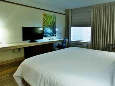 Hotel Hilton Garden Rogers 4*