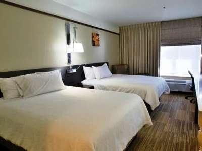 Hilton Garden Rogers 4*